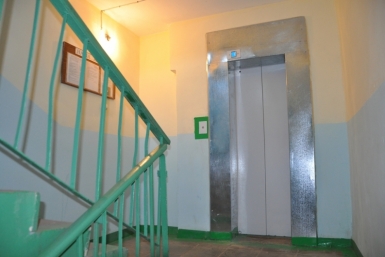 Ребенка спасли из кабины лифта комсомольские пожарные  Голованушкина Анастасия, PrimaMedia